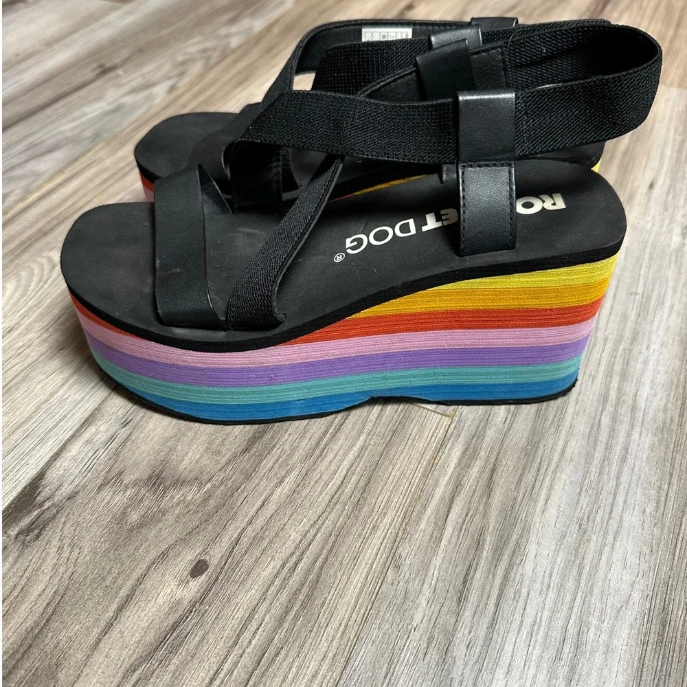 Rocket Dog Rainbow Platform Wedge Sandals Black Elastic Straps Womens Size 8